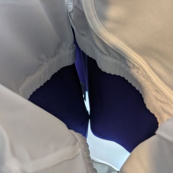 Womans Nike Running Racerback Tank Top Size Medium Built In Bra Exercise Workout - Picture 5 of 9